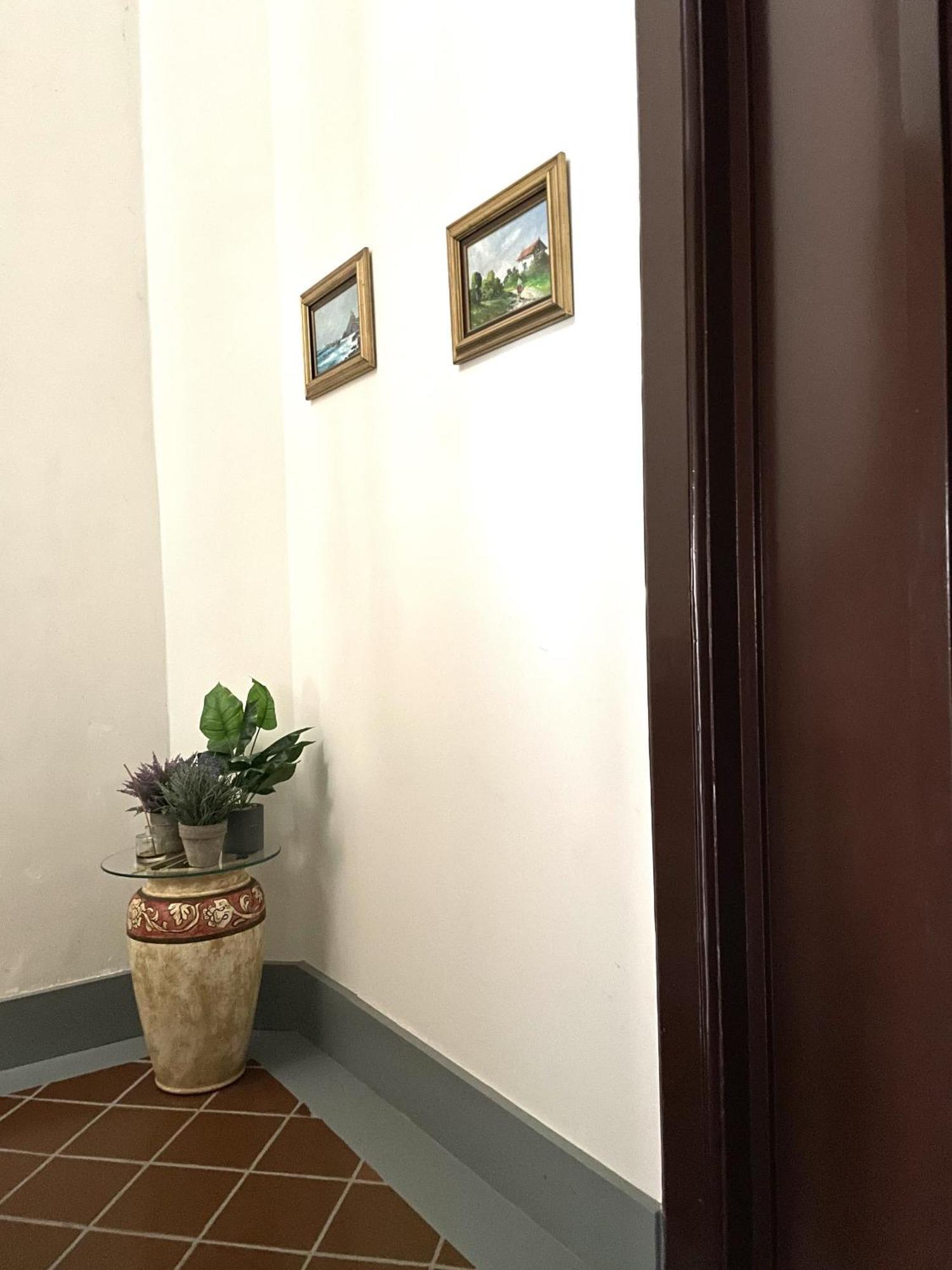 Residenza Chiaia Bed & Breakfast Naples Luaran gambar